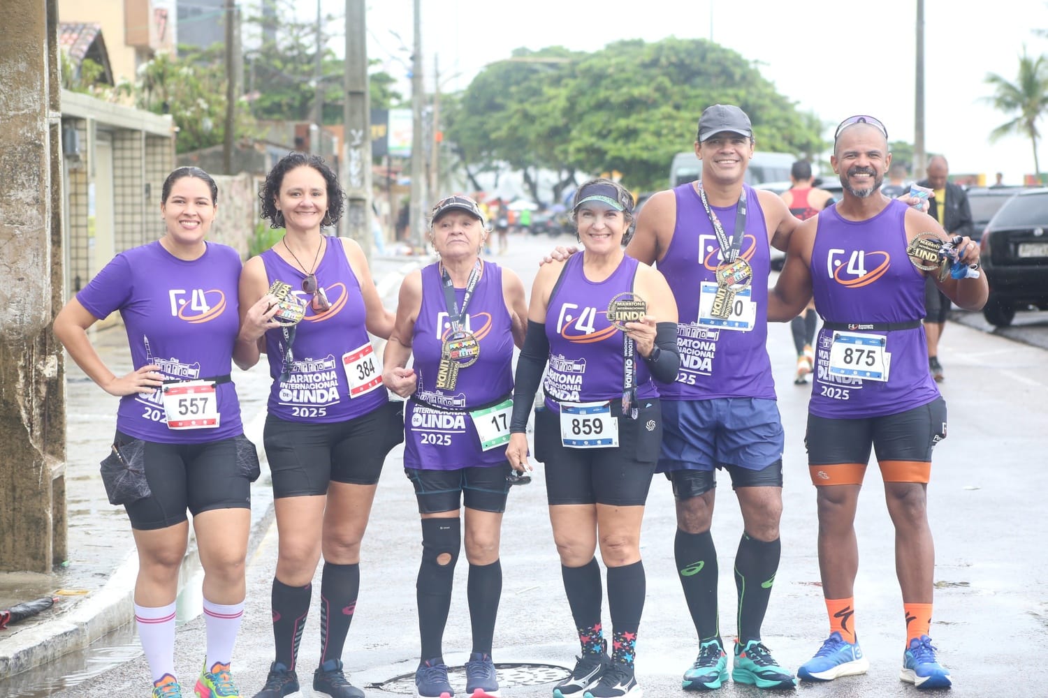 Alunos da F4 com medalhas após uma prova